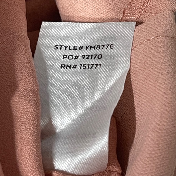 NWT LuLu’s Jumpsuit W/Belt  Sz L Fully Lined Short Sleeve V-Neck Dusty Pink Zip - Picture 11 of 12